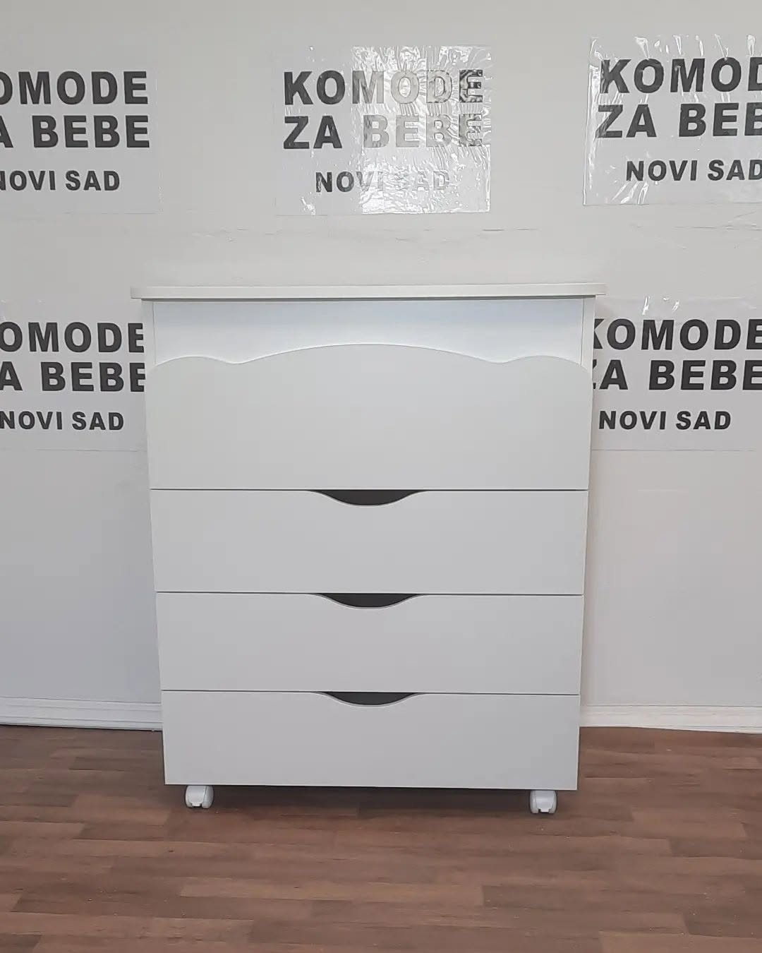 Komoda Oblak (4F)